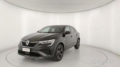 Renault Arkana Hybrid E-Tech 145 CV R.S. Line