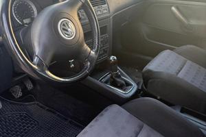 Auto in condizioni ottime