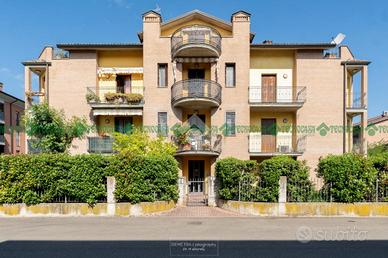 3 LOCALI A CASTELFRANCO EMILIA