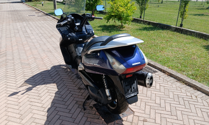 Scooter Honda Silver Wing 600
