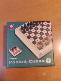 Scacchi tascabili in legno Pintoy gioco da tavolo