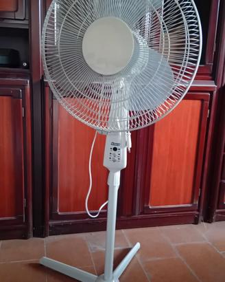 Ventilatore a piantana (3 velocità-swing-timer)