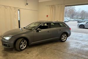 Audi A4 Avant 2.0 TFSI ultra S tronic Sport - gara