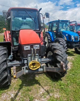 New Holland TL 90
