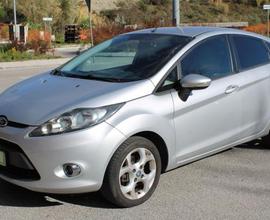 FORD Fiesta 1.4 TDCi 70CV 5 porte Titanium