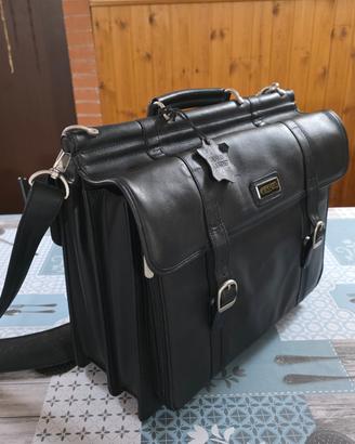 borsa professionale in pelle nera