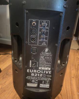 Casse attive BEHRINGER B212D eurolive