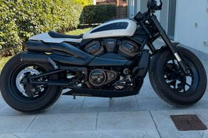 Harley sportster 1250s