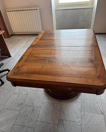 Tavolo e sedie