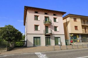 Trilocale al primo piano