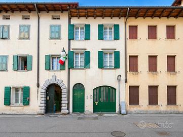 CASA DI CORTE A VENZONE