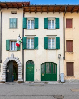 CASA DI CORTE A VENZONE