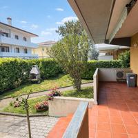 Appartamento con giardino privato a Lignano