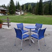 sedie e tavoli da esterno  per bar