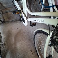 bici da donna bianca 