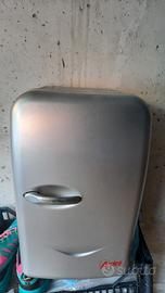 Frigorifero portatile da auto