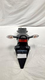 PORTATARGA ORIGINALE COMPLETA DI FRECCE PER YAMAHA