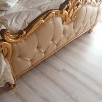 letto in legno oro