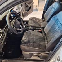 VOLKSWAGEN T-Roc 2.0 TDI SCR 150 CV DSG R-Line