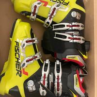 Scarponi sci fisher rc4