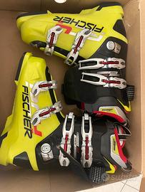 Scarponi sci fisher rc4