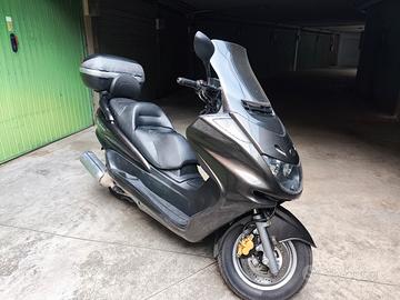 Yamaha Majesty 250 anno 2005