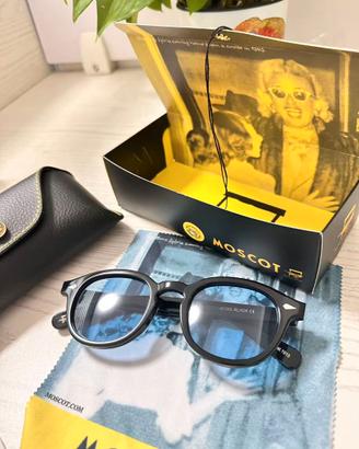 Occhiali MOSCOT, Taglia 49 – Eleganza e stile