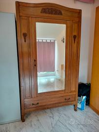 Armadio vintage in legno con specchio e cassetto 