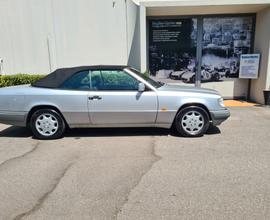 Mercedes-benz E 200-16v Cabriolet A.S.I.