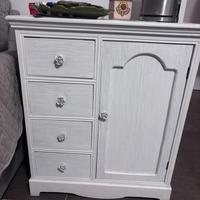 Mobiletto shabby credenza