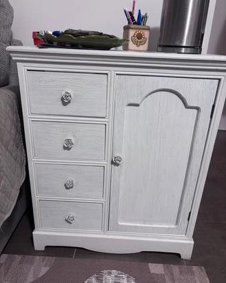 Mobiletto shabby credenza
