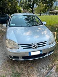 Volkswagen golf v