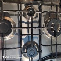 piano cottura 4 fuochi  Hotpoint 