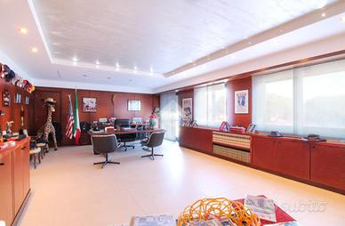 4 LOCALI A PORTO SANT'ELPIDIO