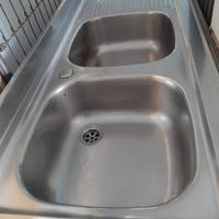 Lavello acciaio inox più tavolo tondo allungabile 