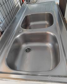Lavello acciaio inox più tavolo tondo allungabile 