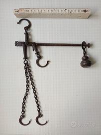 Antichissima stadera da viaggio