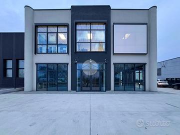 NEGOZIO A VOLTA MANTOVANA