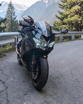 Kawasaki zx4r 