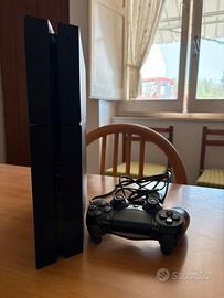 PLAYSTATION 4
