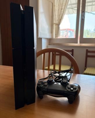 PLAYSTATION 4