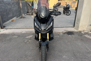 Xadv 750