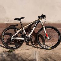 Bici Mountain Bike Spezzotto in carbonio taglia S