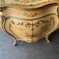 Mobile stile veneziano