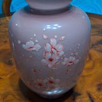 Vaso vintage in vetro opalino rosa 60/70