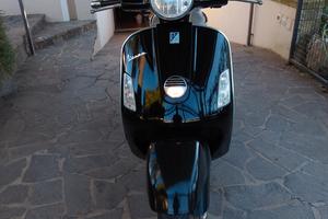 VESPA GTS 250