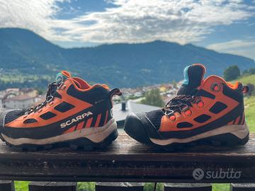 Scarponcini trekking bambino