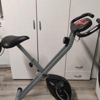 Cyclette pieghevole