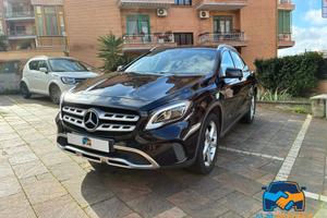 Mercedes GLA 200d Business auto 136 cv