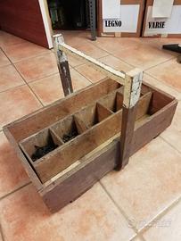 Antica cassetta portaattrezzi